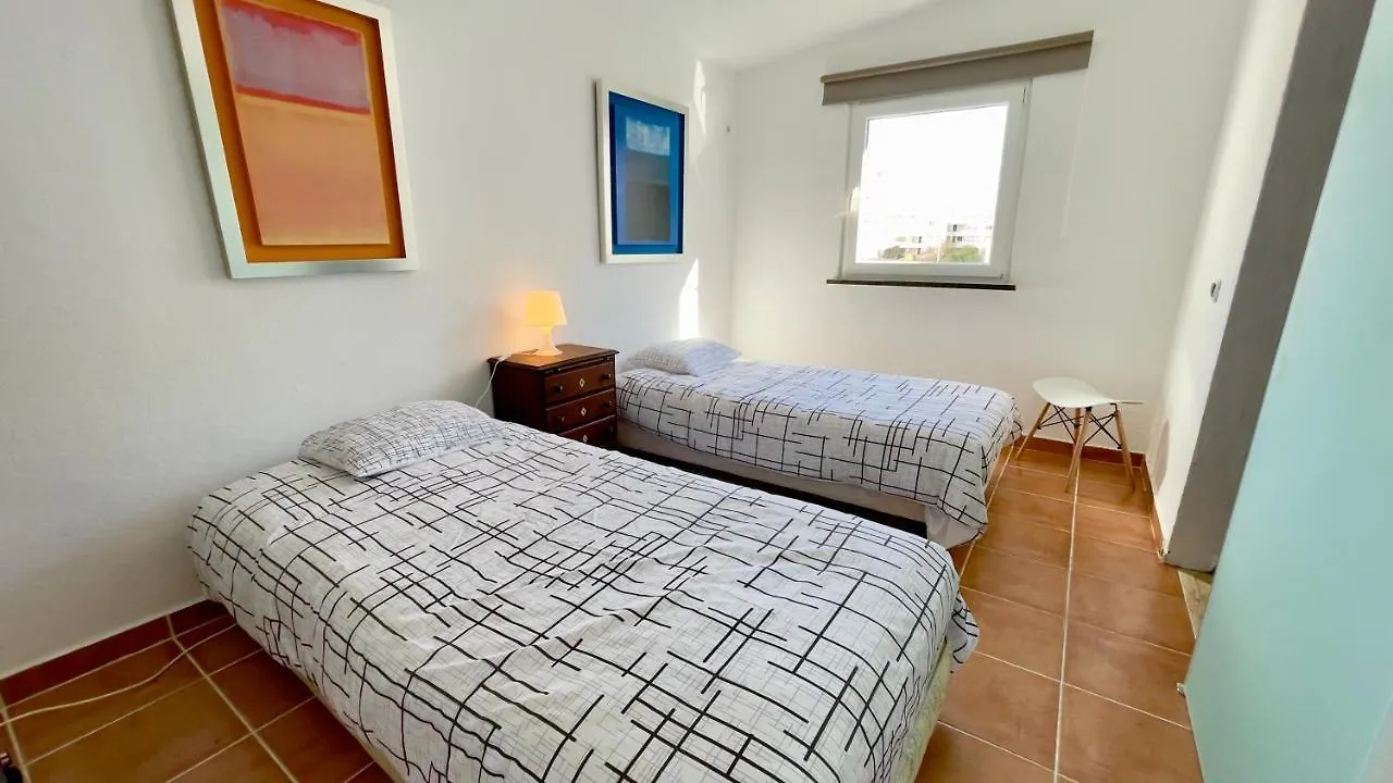 Apartamento T2 Com Terraco Grande Apartment Quarteira 0*,  Portugal