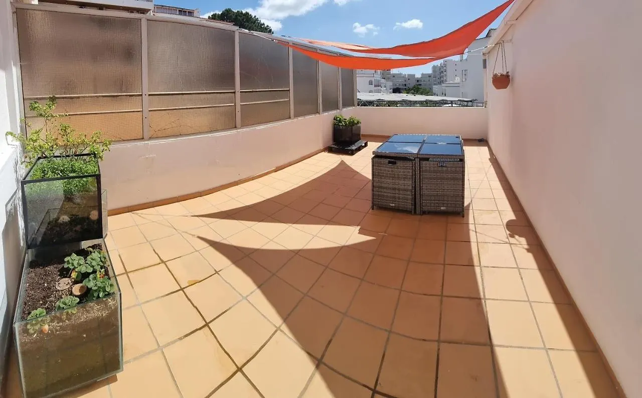 Apartamento T2 Com Terraco Grande Apartment Quarteira