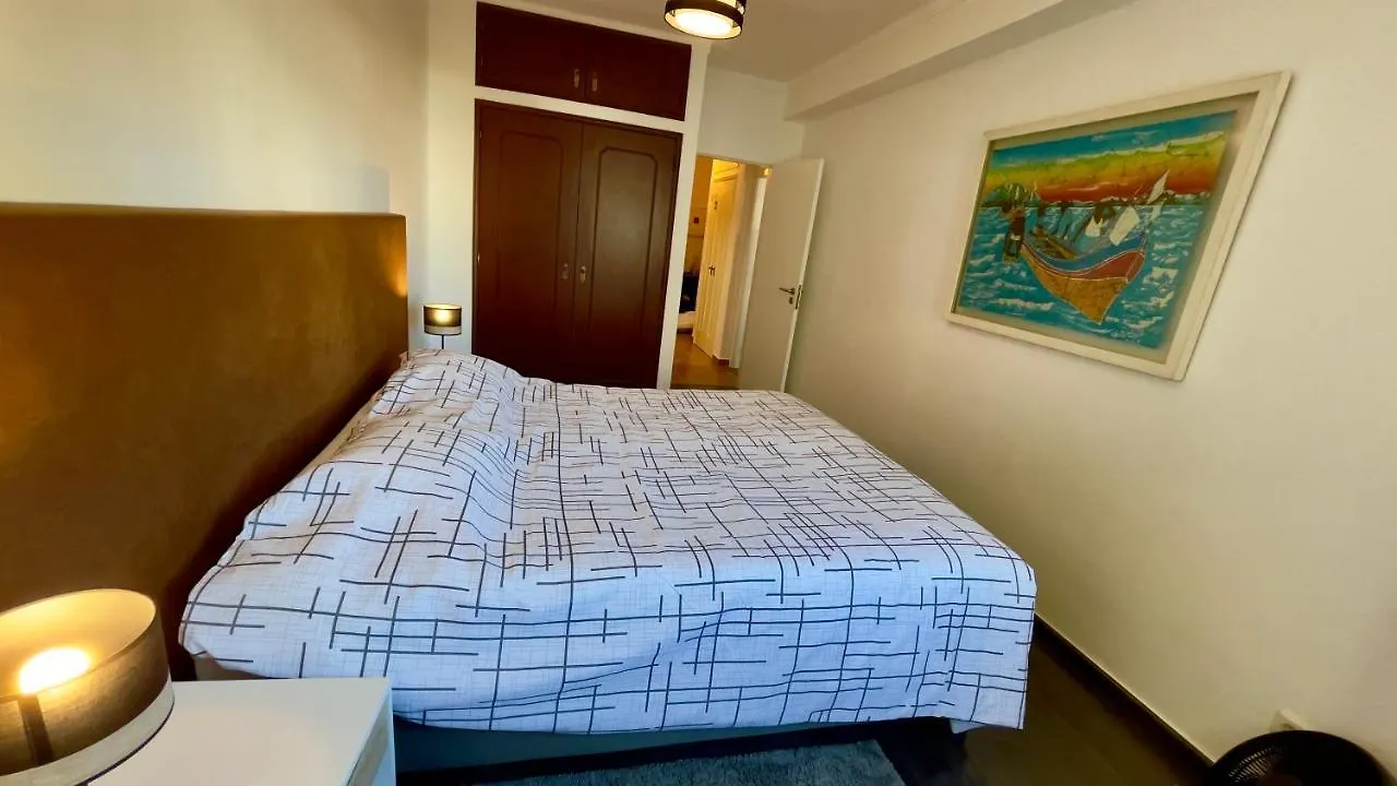 Apartamento T2 Com Terraco Grande Apartment Quarteira