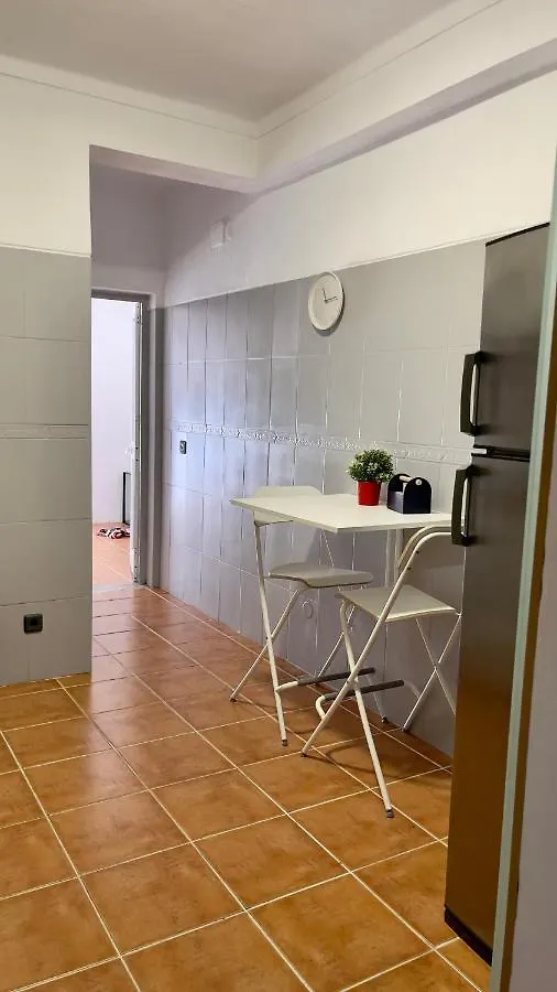 Apartamento T2 Com Terraco Grande Apartment Quarteira