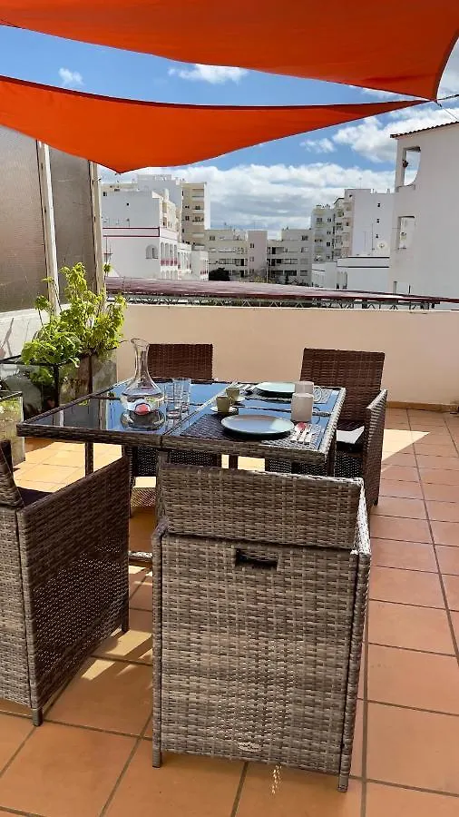 Apartamento T2 Com Terraco Grande Apartment Quarteira